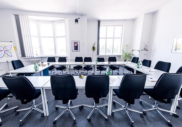 Zur Seite Business – Fortbildungsangebote für Teams und Fachkräfte